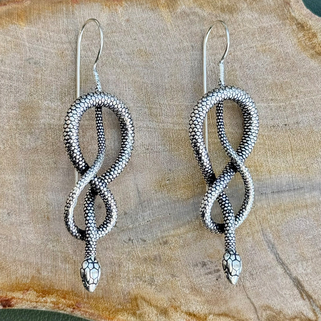 Infinity Snakes
