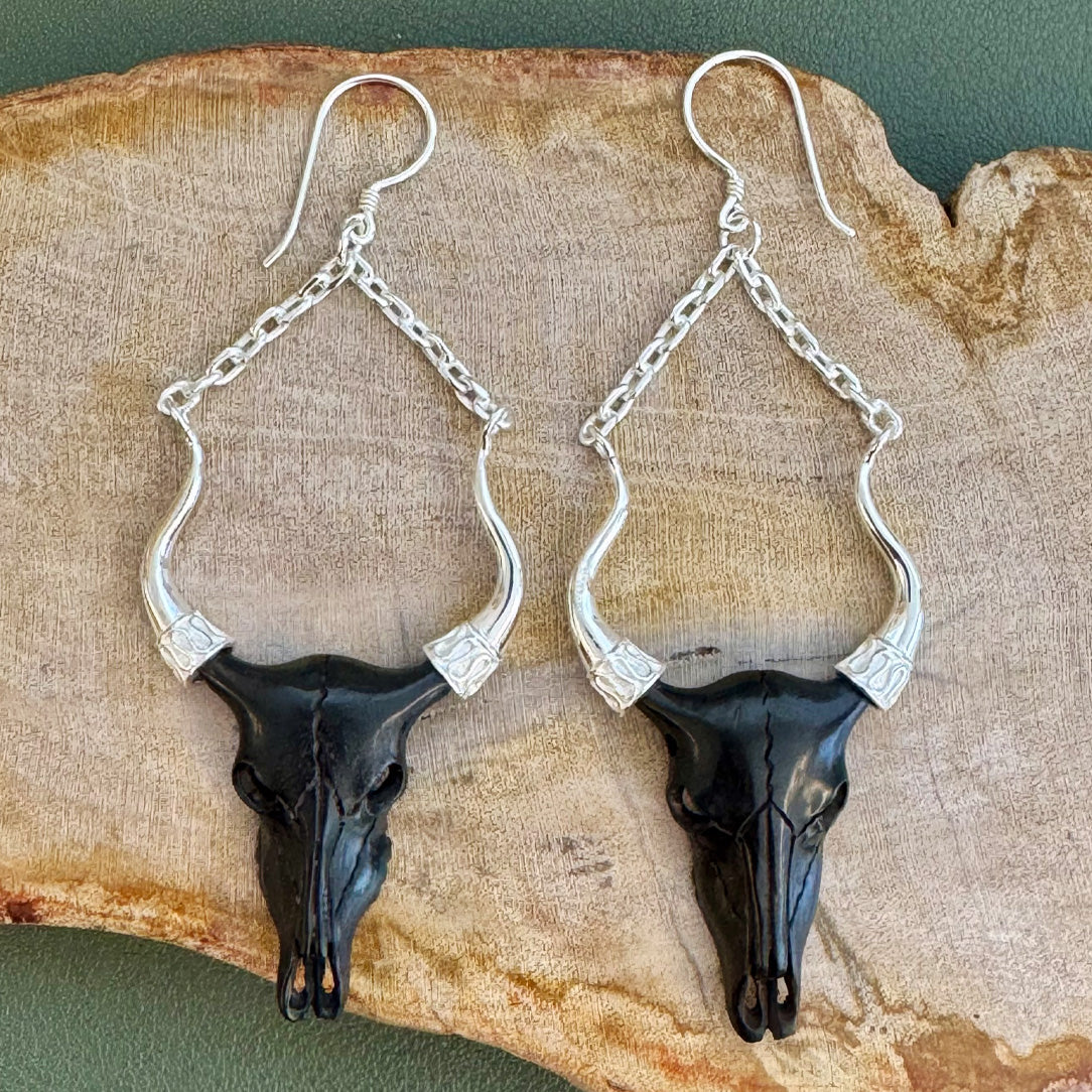 Buffalo Skulls - Horn & Silver Chain