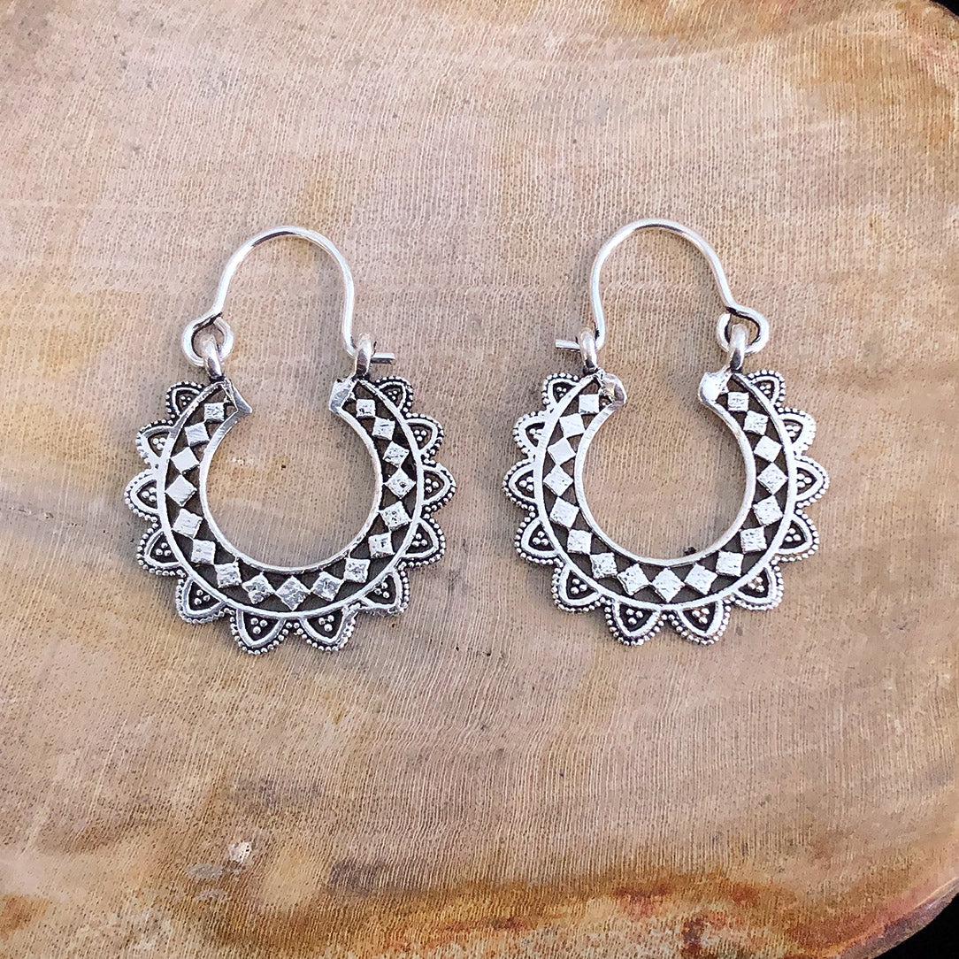 Sundara Hoops