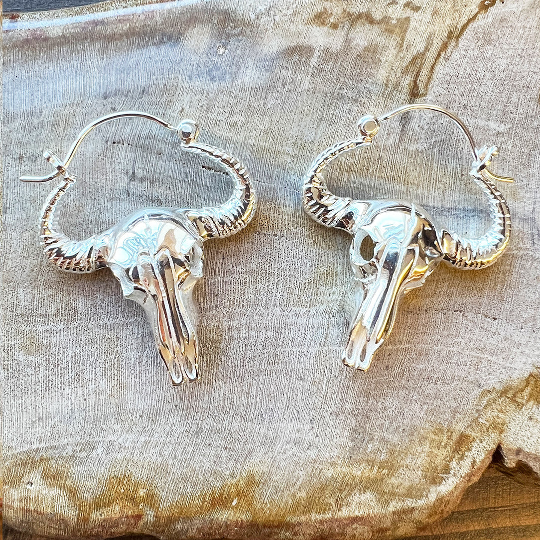 Silver Bulls - Silver Posts