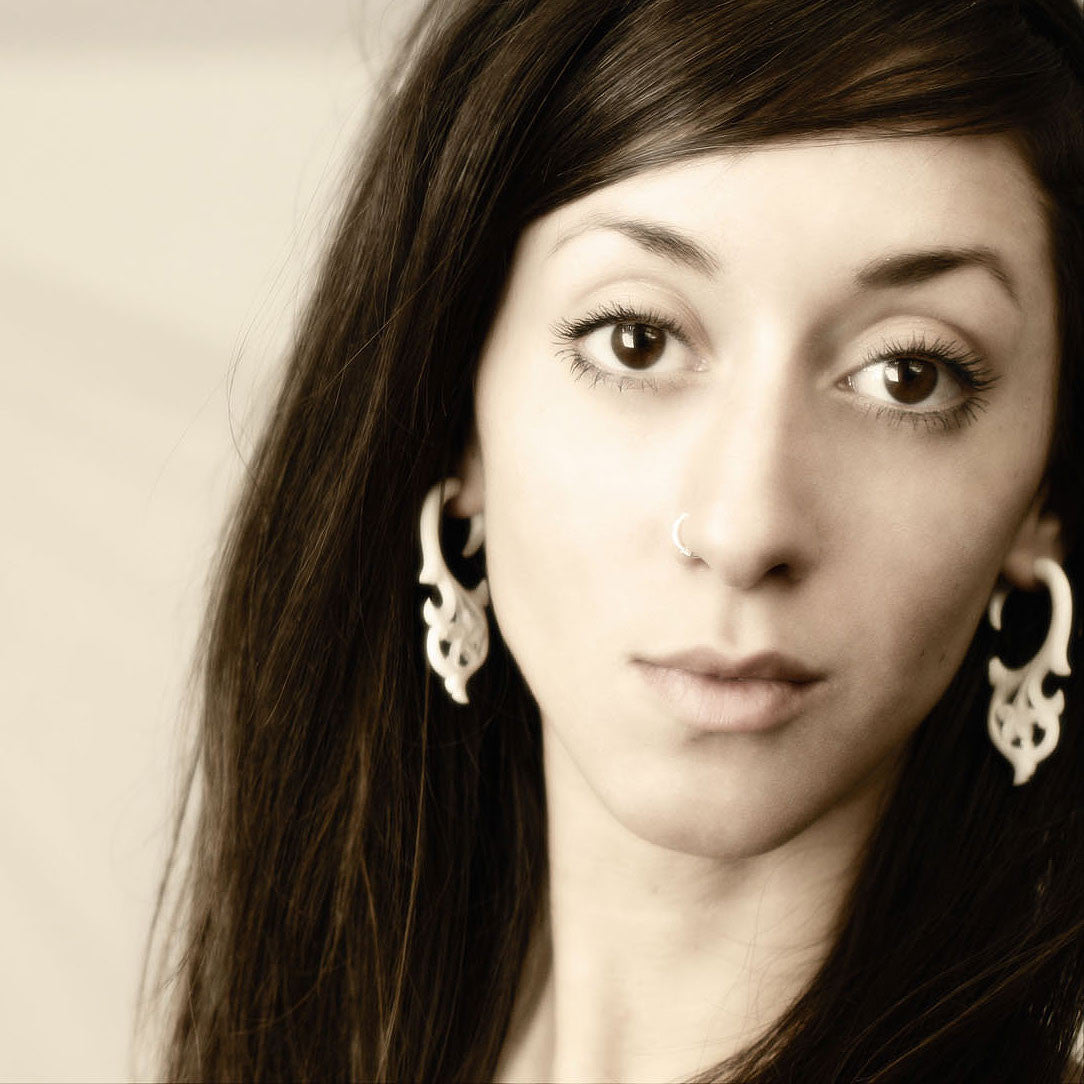 Plumeria Curls - Bone