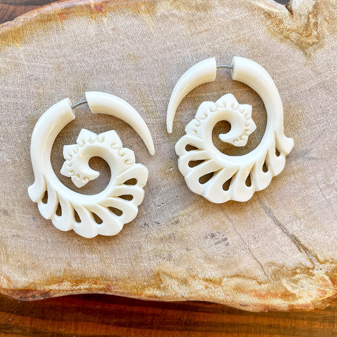 Sanur Spirals - Bone