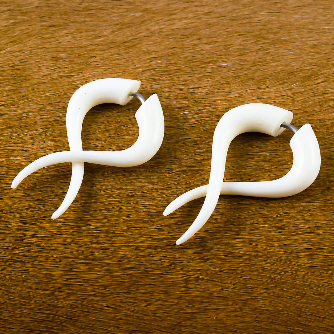 Basic Twists - Bone