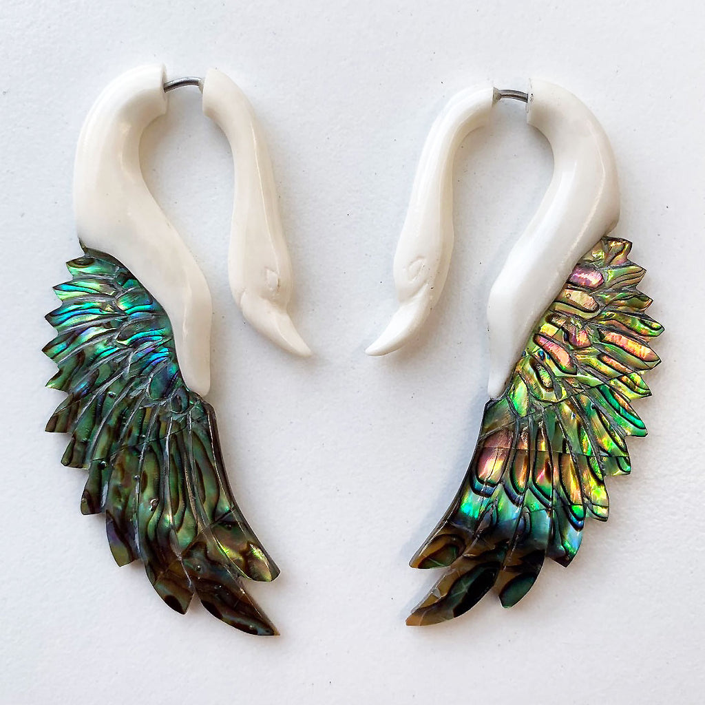 <span>EFBA-834<span>: </span></span>Yafah Wings - Bone with Abalone