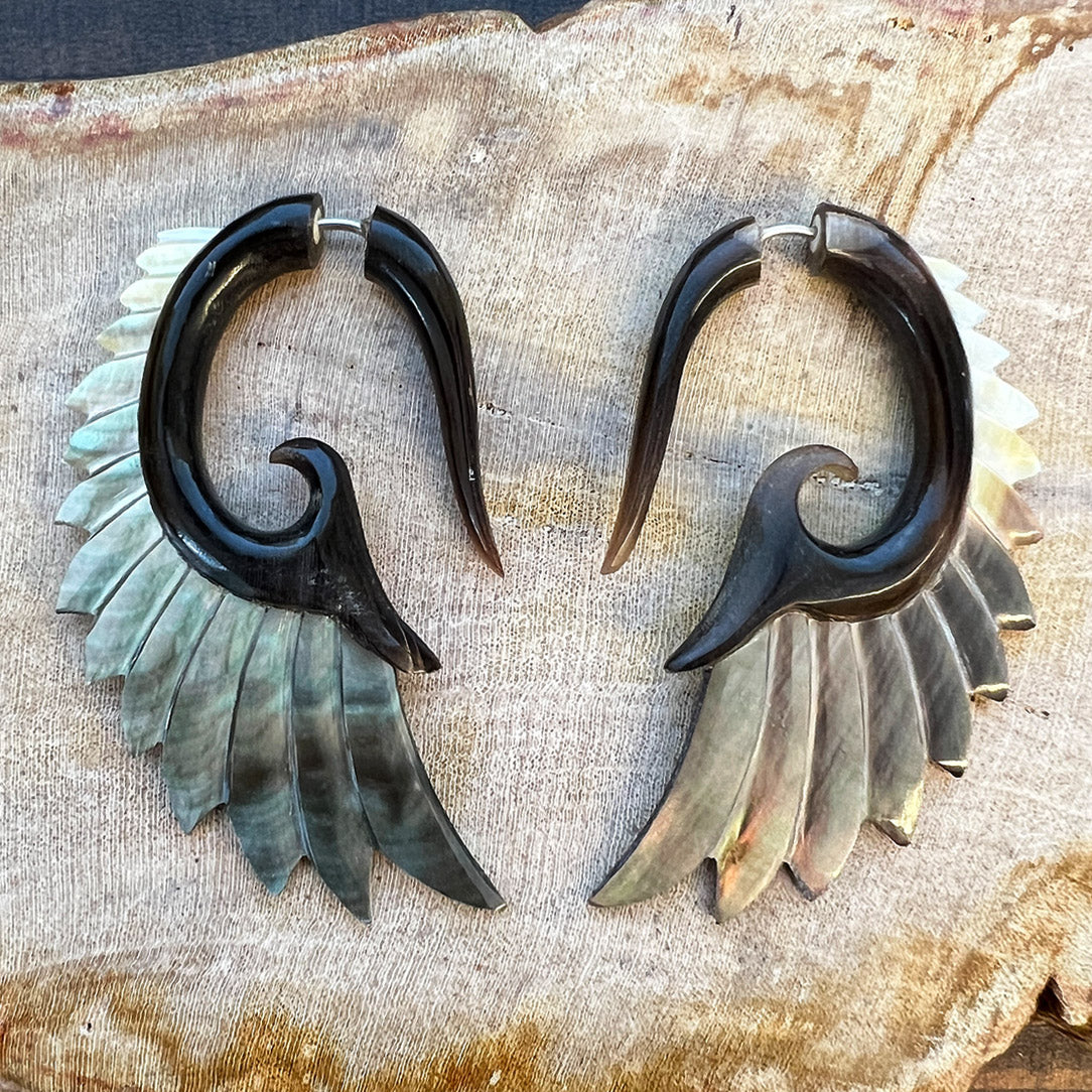 Nava Wings - Horn & Black Shell