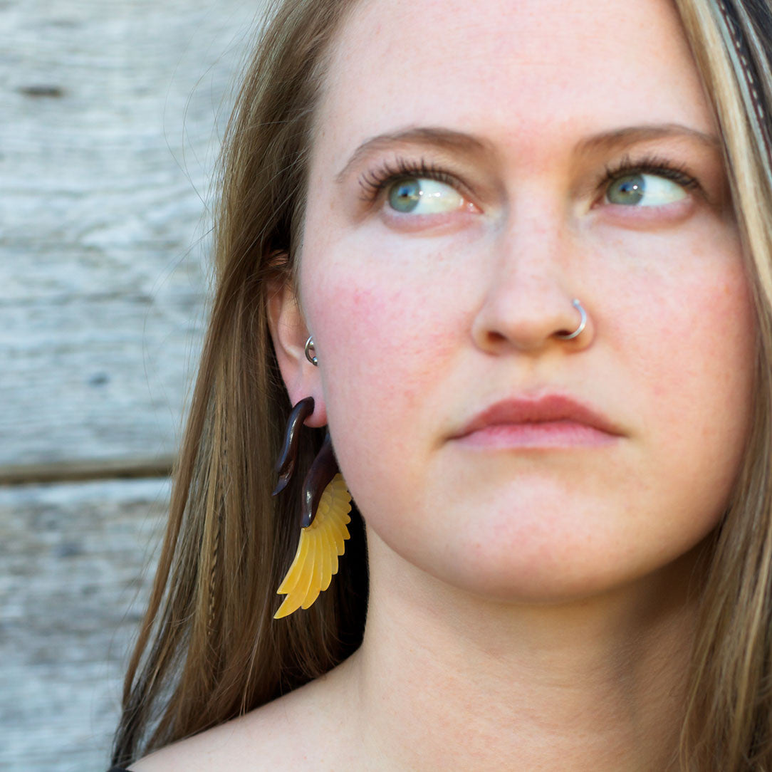 Yafah Swans - Wood & Shell