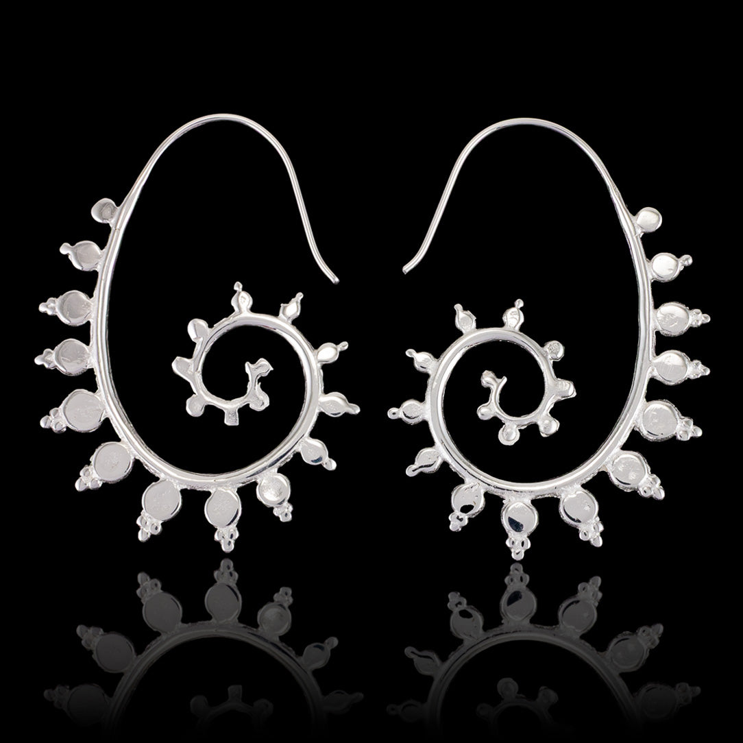 Bakti Curls - Silver Posts