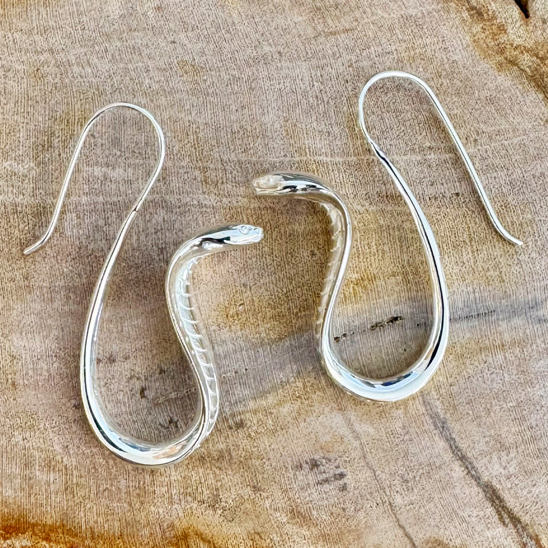 Cobras - Silver Posts