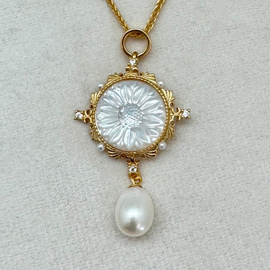 Regal Sunflower - Shell Cameo