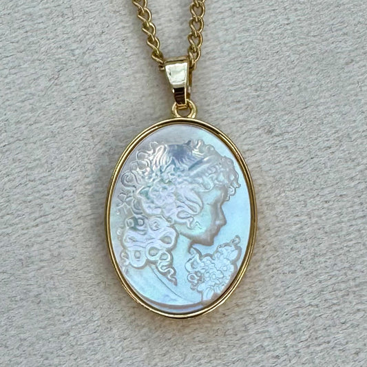 Helena - Shell Cameo