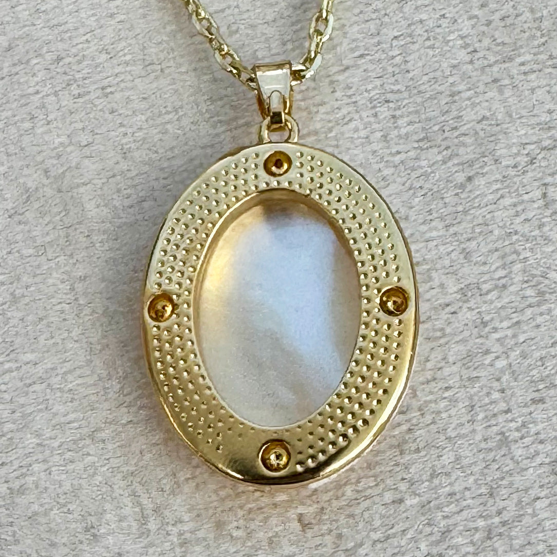 Helena - Shell Cameo