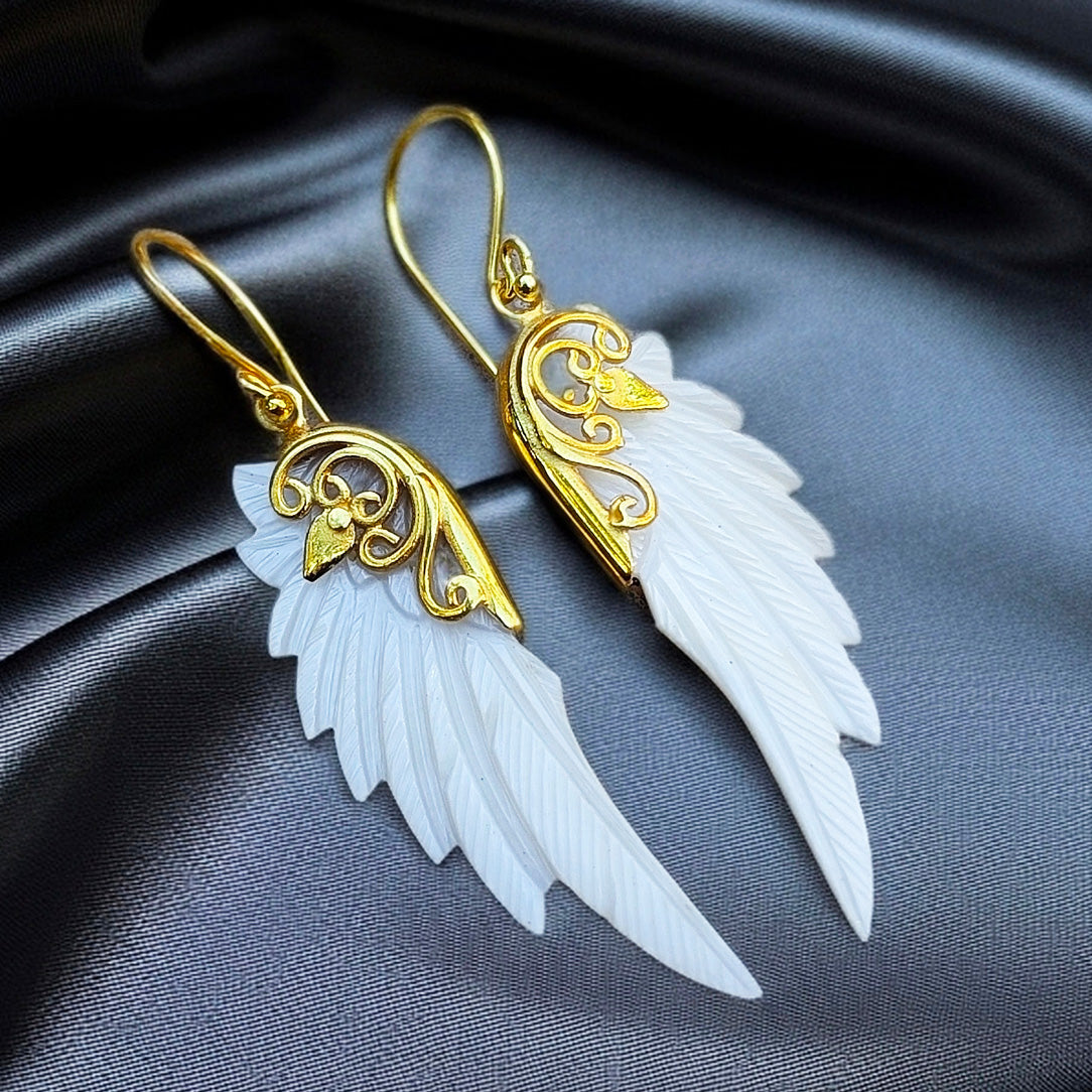 White Revna Wings - Gold