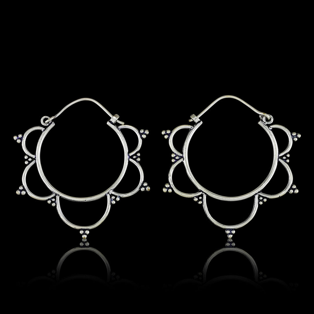 Kalini Hoops