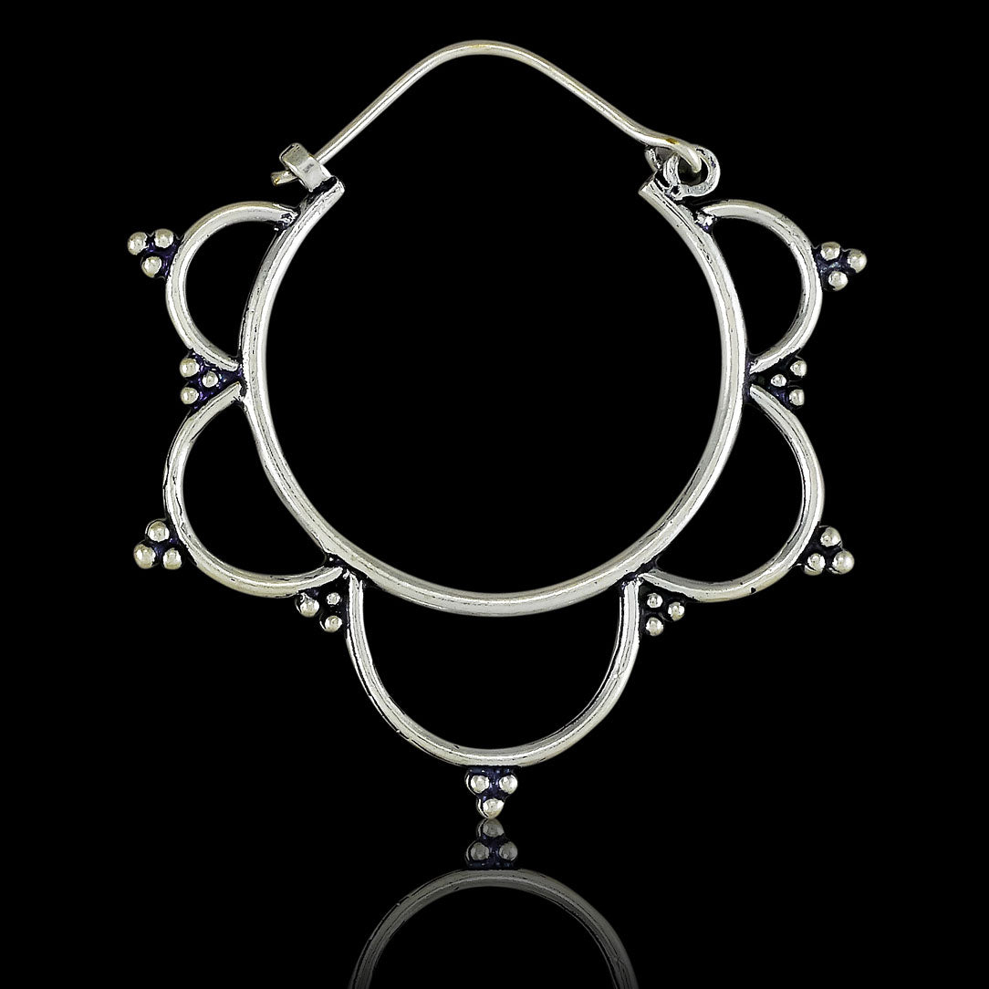 Kalini Hoops