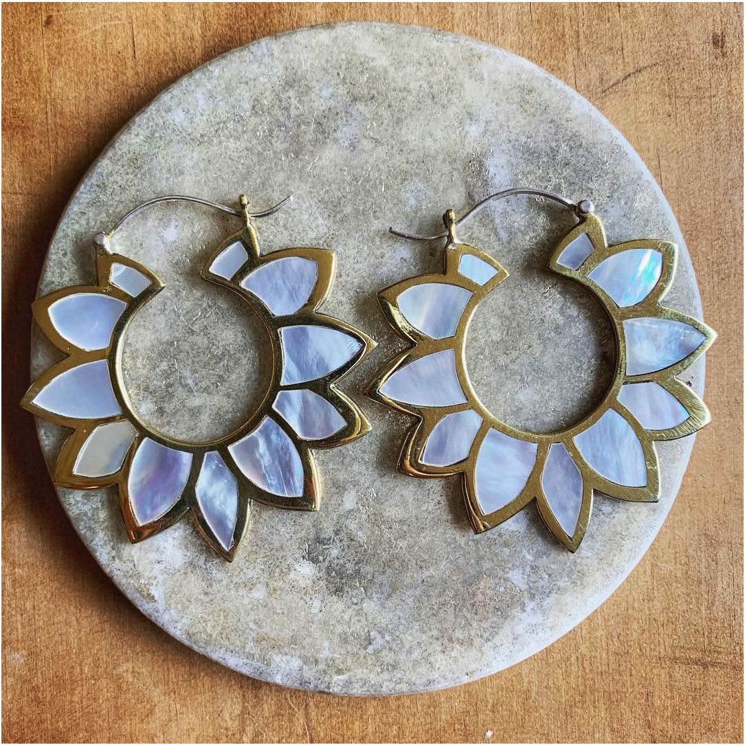 Sunflowers - Silver Post