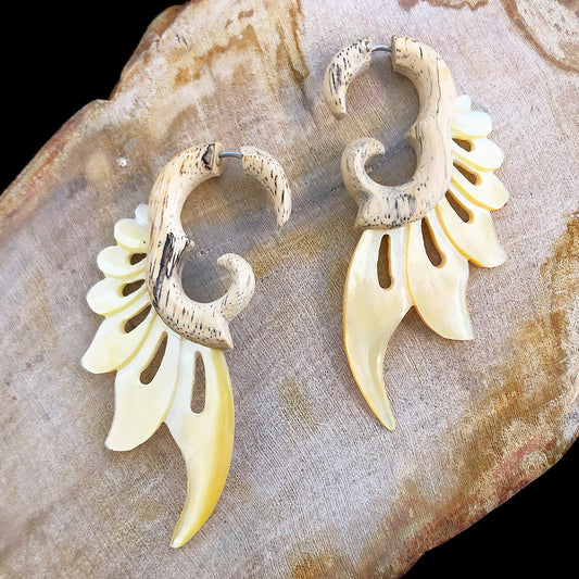 Open Shielded Wings - Wood & Shell